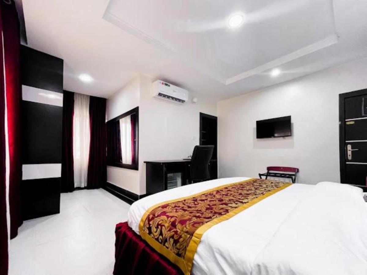 Pasadena Suites Lekki Exterior foto
